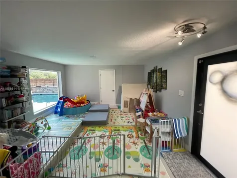 801 Oriole Avenue Miami Springs FL 33166