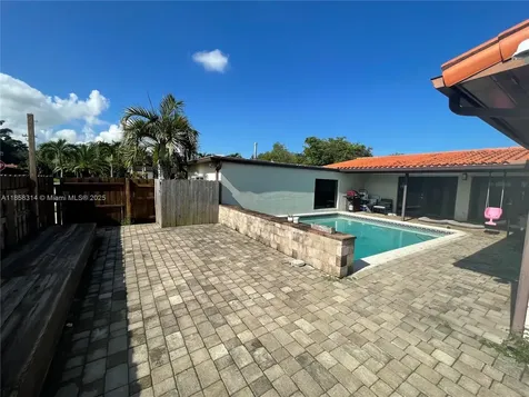 801 Oriole Avenue Miami Springs FL 33166