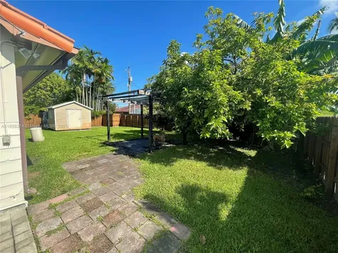 801 Oriole Avenue Miami Springs FL 33166