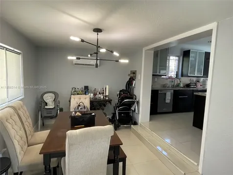 801 Oriole Avenue Miami Springs FL 33166
