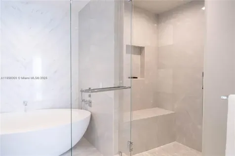 18501 Collins Avenue Sunny Isles Beach FL 33160