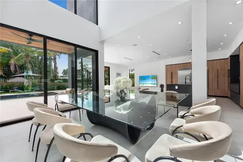 1960 NE 197th Terrace Miami FL 33179