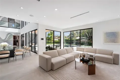 1960 NE 197th Terrace Miami FL 33179