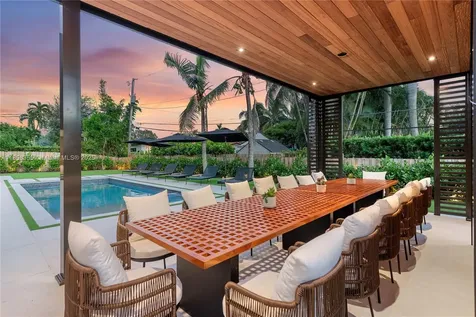 1960 NE 197th Terrace Miami FL 33179