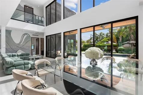 1960 NE 197th Terrace Miami FL 33179