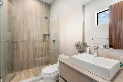 1960 NE 197th Terrace Miami FL 33179