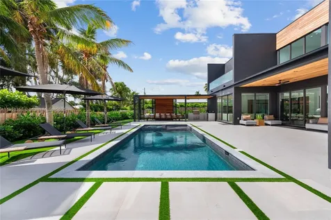 1960 NE 197th Terrace Miami FL 33179