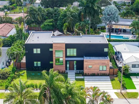 1960 NE 197th Terrace Miami FL 33179