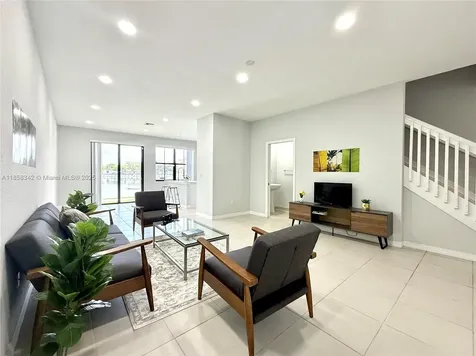 1047 NW 33rd Manor Pompano Beach FL 33064