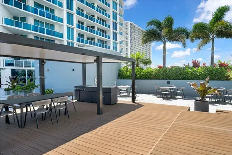 1881 79th St Causeway North Bay Village FL 33141