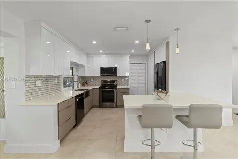 8560 NW 16th Street Pembroke Pines FL 33024