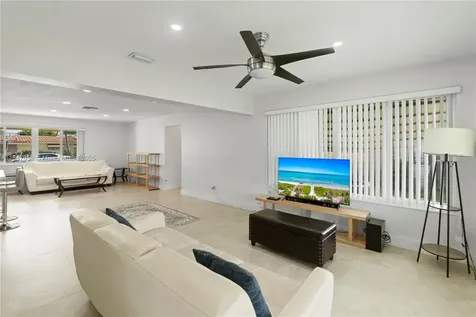 8560 NW 16th Street Pembroke Pines FL 33024