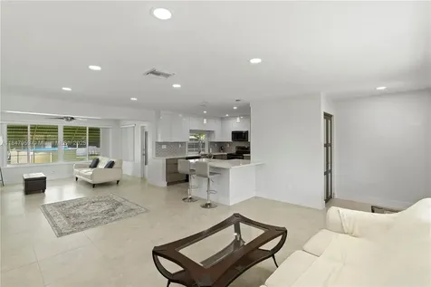 8560 NW 16th Street Pembroke Pines FL 33024