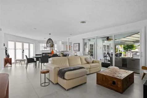 2681 NE 9th Court Pompano Beach FL 33062