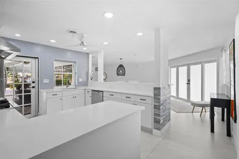 2681 NE 9th Court Pompano Beach FL 33062