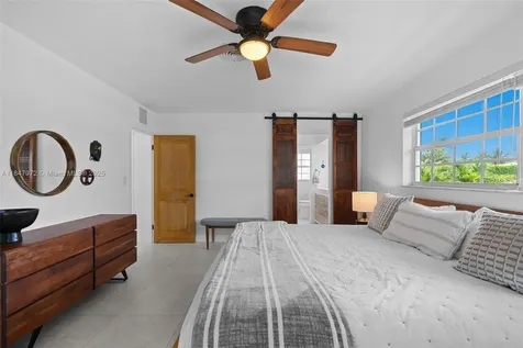 2681 NE 9th Court Pompano Beach FL 33062