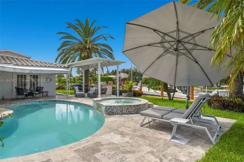 2681 NE 9th Court Pompano Beach FL 33062