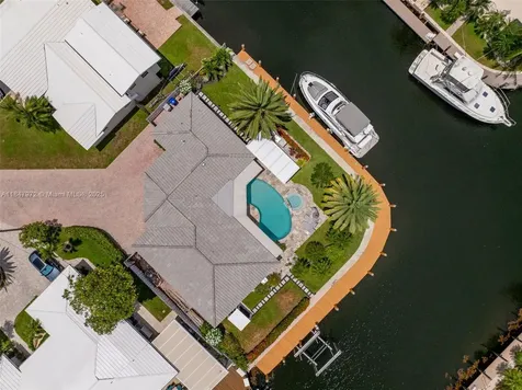 2681 NE 9th Court Pompano Beach FL 33062