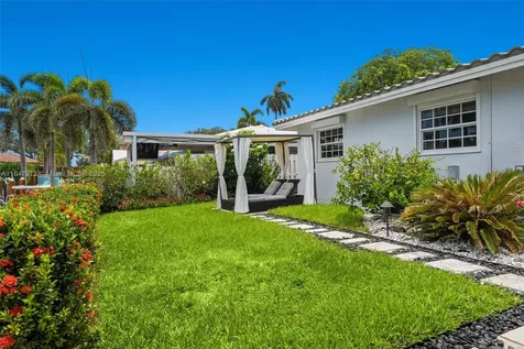 2681 NE 9th Court Pompano Beach FL 33062