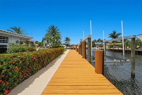 2681 NE 9th Court Pompano Beach FL 33062