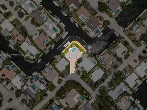 2681 NE 9th Court Pompano Beach FL 33062