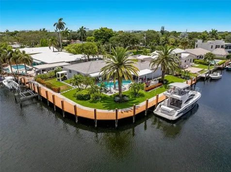 2681 NE 9th Court Pompano Beach FL 33062