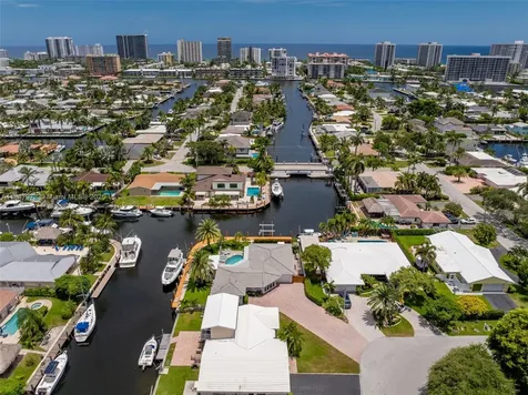 2681 NE 9th Court Pompano Beach FL 33062