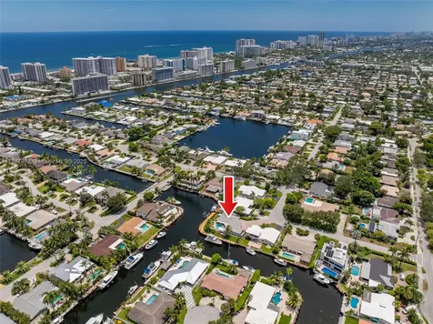 2681 NE 9th Court Pompano Beach FL 33062