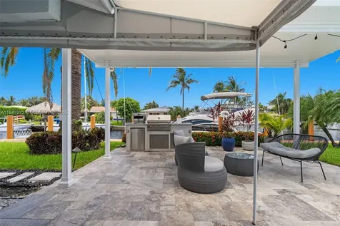 2681 NE 9th Court Pompano Beach FL 33062
