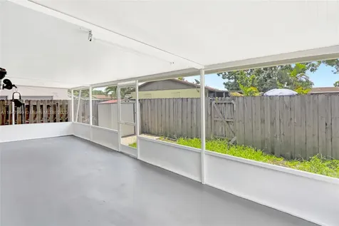 13554 SW 48th Terrace Miami FL 33175