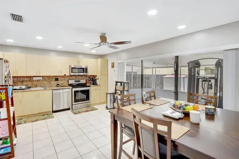 13554 SW 48th Terrace Miami FL 33175