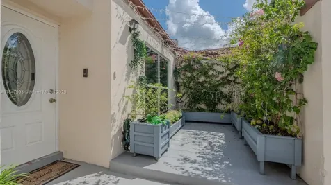 3128 NW 84th Way Sunrise FL 33351