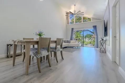 3128 NW 84th Way Sunrise FL 33351