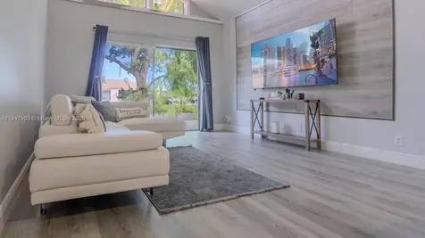 3128 NW 84th Way Sunrise FL 33351