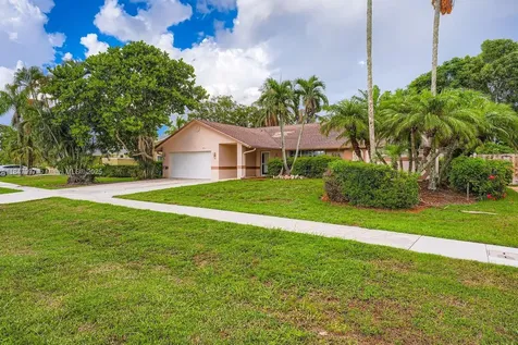 836 Blueberry Drive Wellington FL 33414