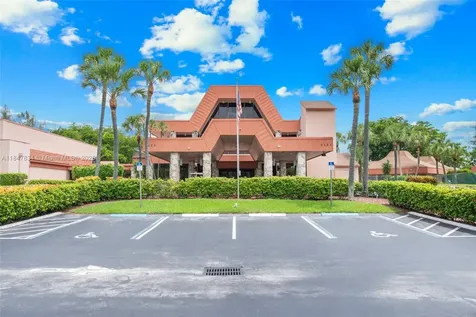 3120 Holiday Springs Boulevard Margate FL 33063