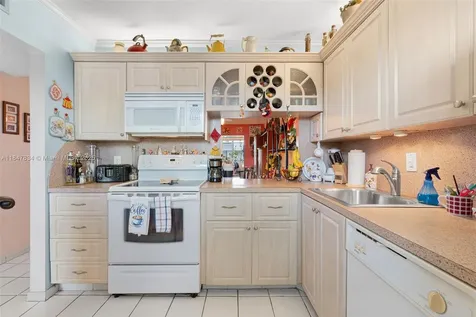 3120 Holiday Springs Boulevard Margate FL 33063
