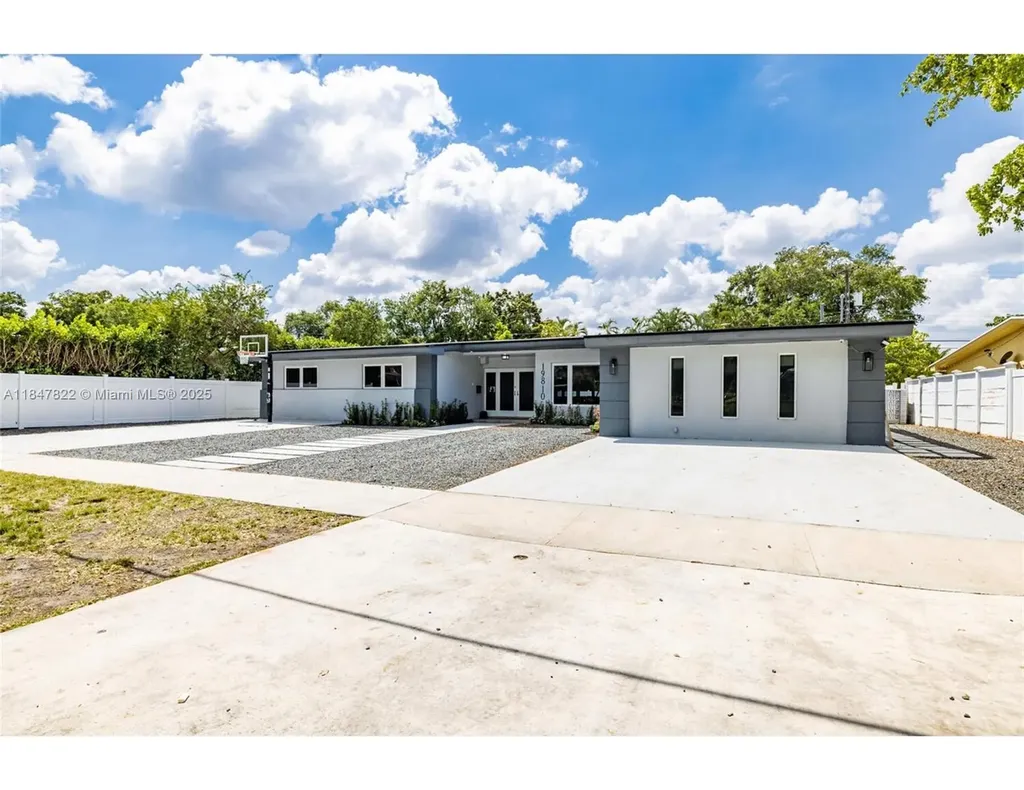 19810 NE 22nd Avenue Miami FL 33180
