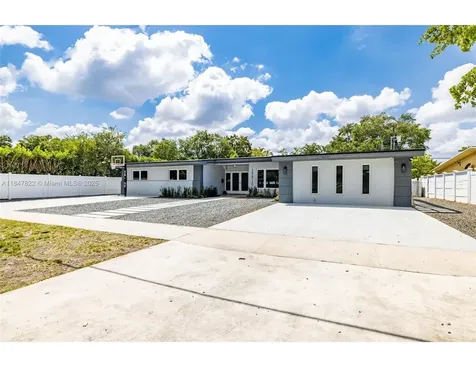 19810 NE 22nd Avenue Miami FL 33180