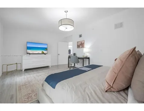 19810 NE 22nd Avenue Miami FL 33180
