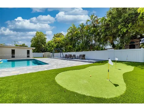 19810 NE 22nd Avenue Miami FL 33180