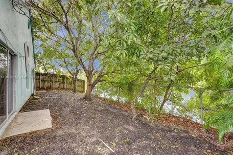 1365 W Glen Oak Road North Lauderdale FL 33068