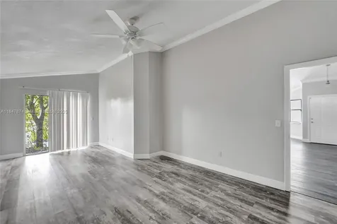 1365 W Glen Oak Road North Lauderdale FL 33068