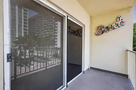1245 West Avenue Miami Beach FL 33139