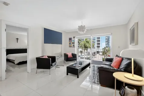 1245 West Avenue Miami Beach FL 33139