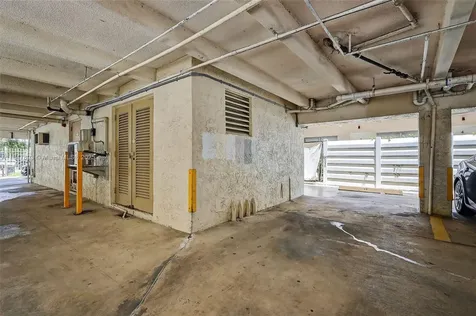1245 West Avenue Miami Beach FL 33139