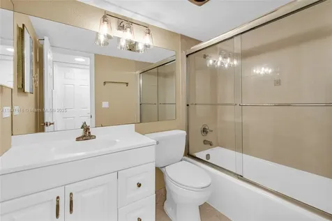 681 S Hollybrook Drive Pembroke Pines FL 33025
