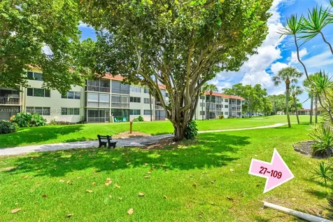 681 S Hollybrook Drive Pembroke Pines FL 33025