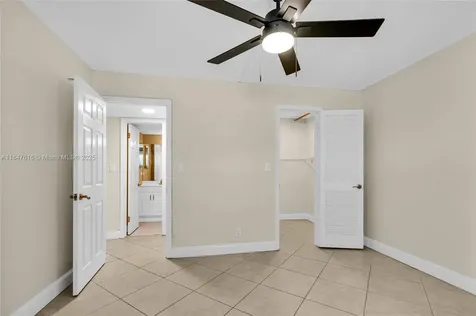 681 S Hollybrook Drive Pembroke Pines FL 33025