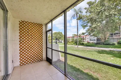 681 S Hollybrook Drive Pembroke Pines FL 33025